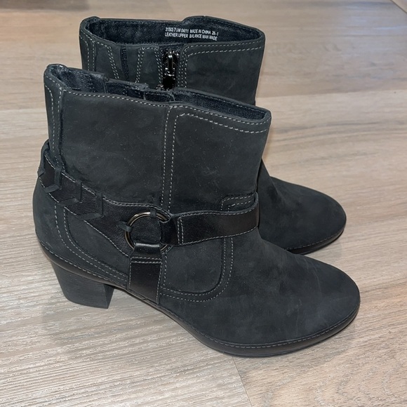 Clark’s Artisan Indigo black leather Boots booties comfortable charcoal gray - Picture 7 of 12